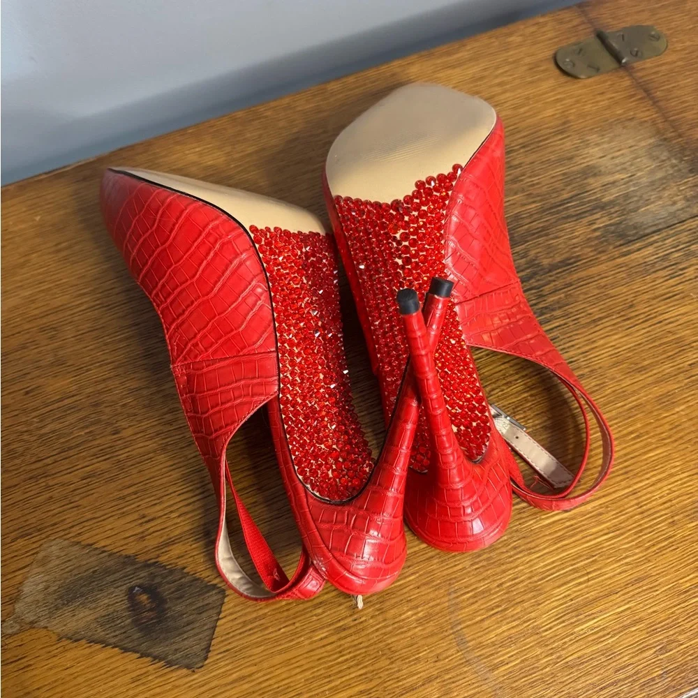 Red Croc-Embossed Slingback Heels - Picture 4 of 5